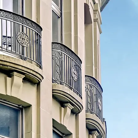 Bank House M 202 - Griwa Rent Apartment